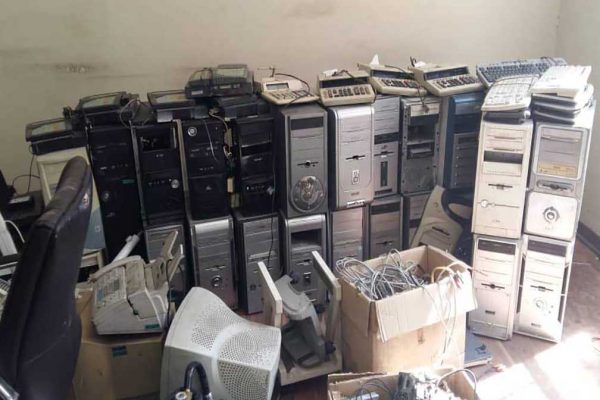 خرید ضایعات کامپیوتر در شمال تهران